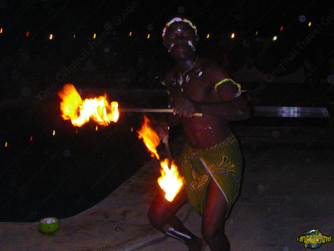 Danseur Cracheur de Feu - Grand Popo - Bénin