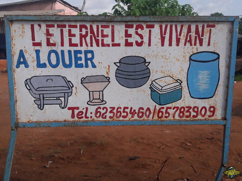 L'Eternel est Vivant - A louer - Comé - Bénin - One Original Travel Guide