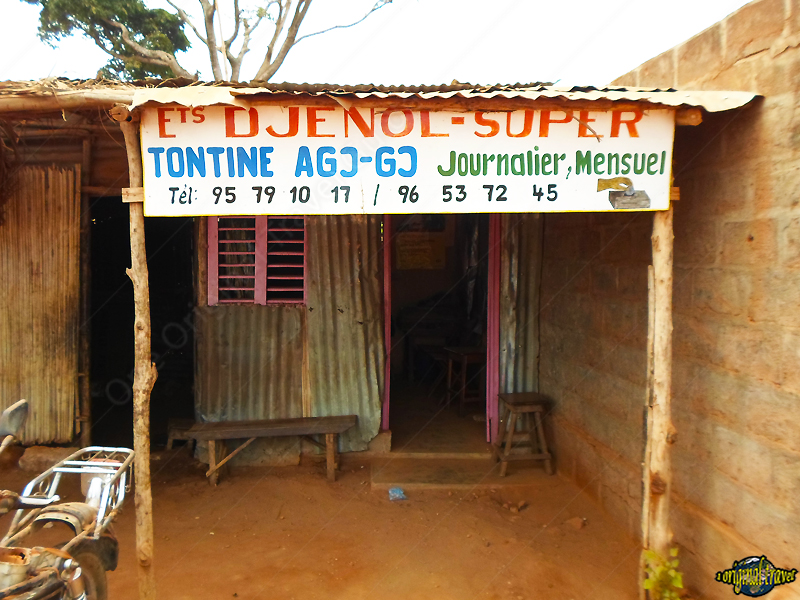 Panneau Tontine économie Afrique - Comé - bénin