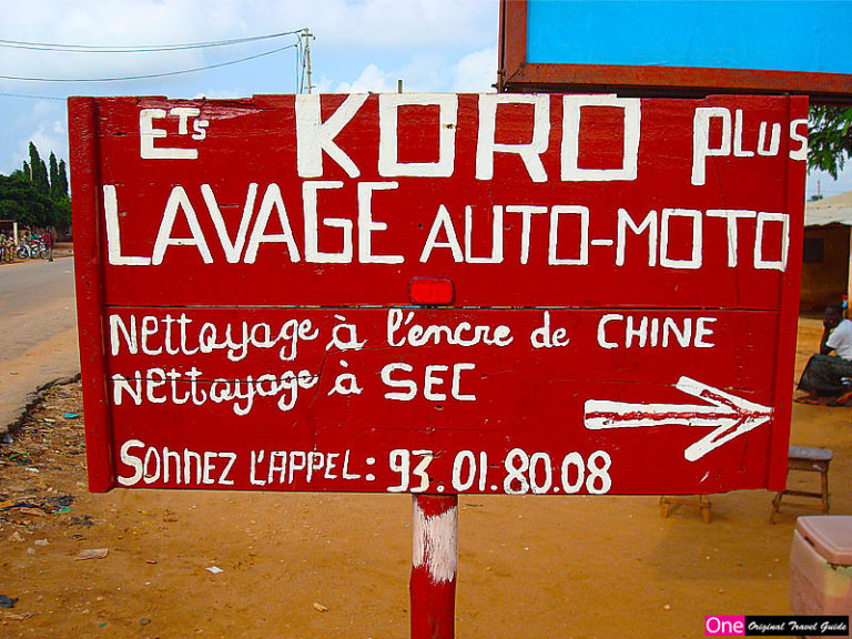 Lavage Auto moto "Nettoyage à l'encre de Chine" Comé - Bénin