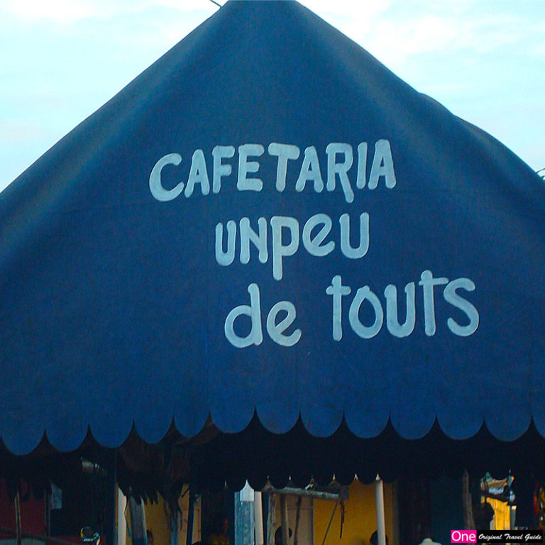 Cafeteria "un peu de touts" Godomey - Bénin