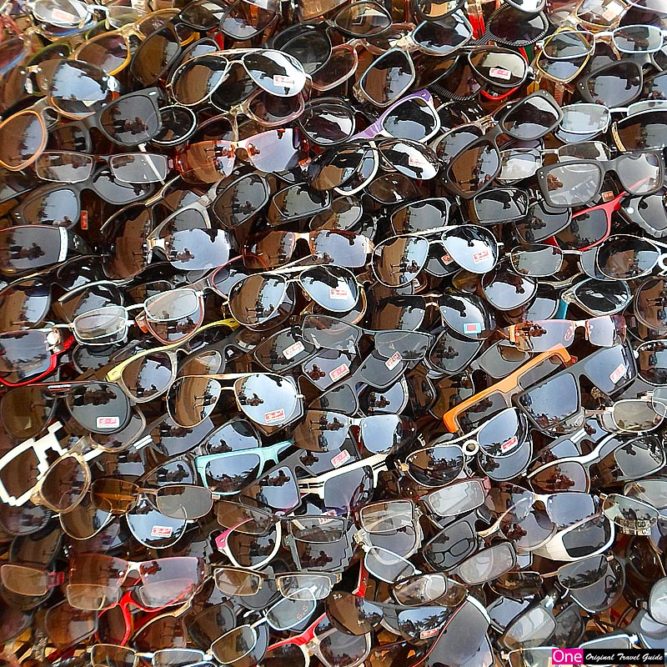 "Veudeurs de lunettes" Cotonou - Bénin