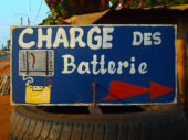 electricien charge de batteries - cotonou - benin