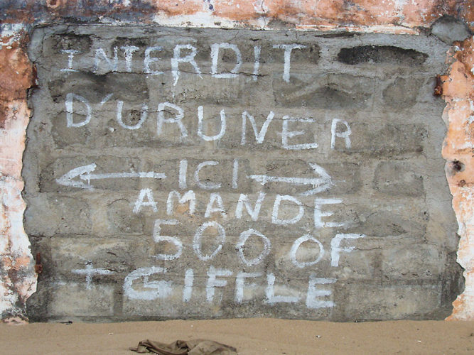 interdit d'uriner - cotonou - benin