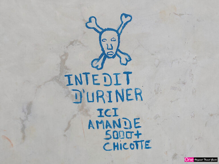 interdit uriner amande et chicotte - Cotonou - Bénin