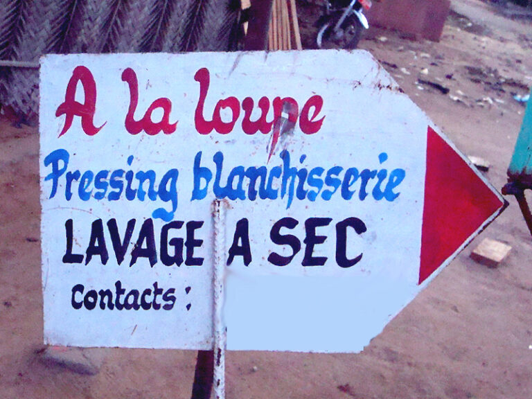 Pressing blanchisserie a la loupe