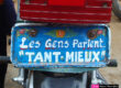 Plaque moto de zem proverbe - les gens parlent tant mieux - Cotonou - Bénin